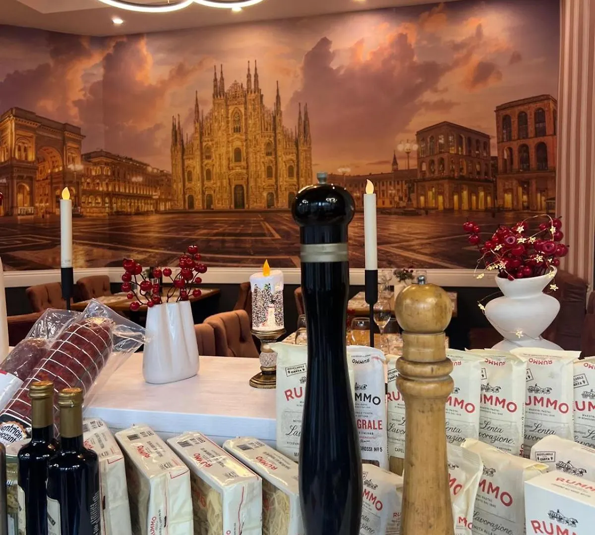 Hotel Les Jardins Carol Bucharest 4*,  Romania