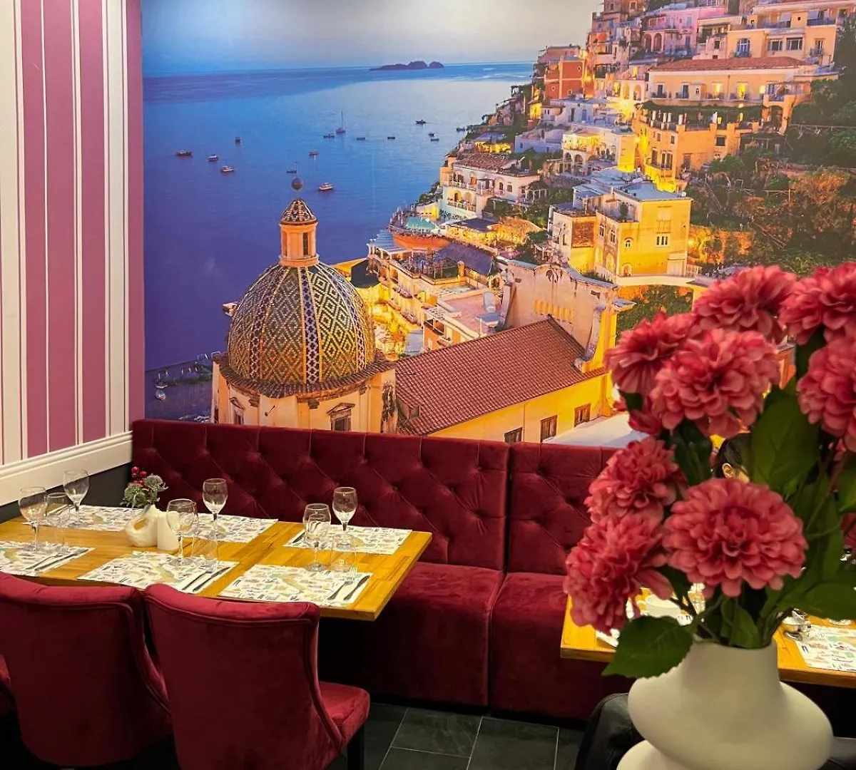 Hotel Les Jardins Carol Bucharest