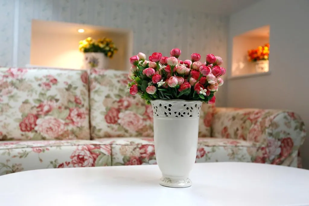 Hotel Les Jardins Carol Bucharest