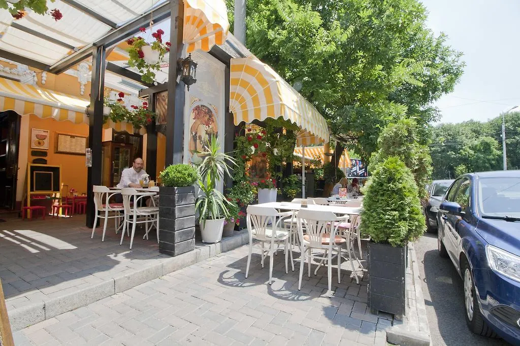 ****  Hotel Les Jardins Carol Bucharest Romania