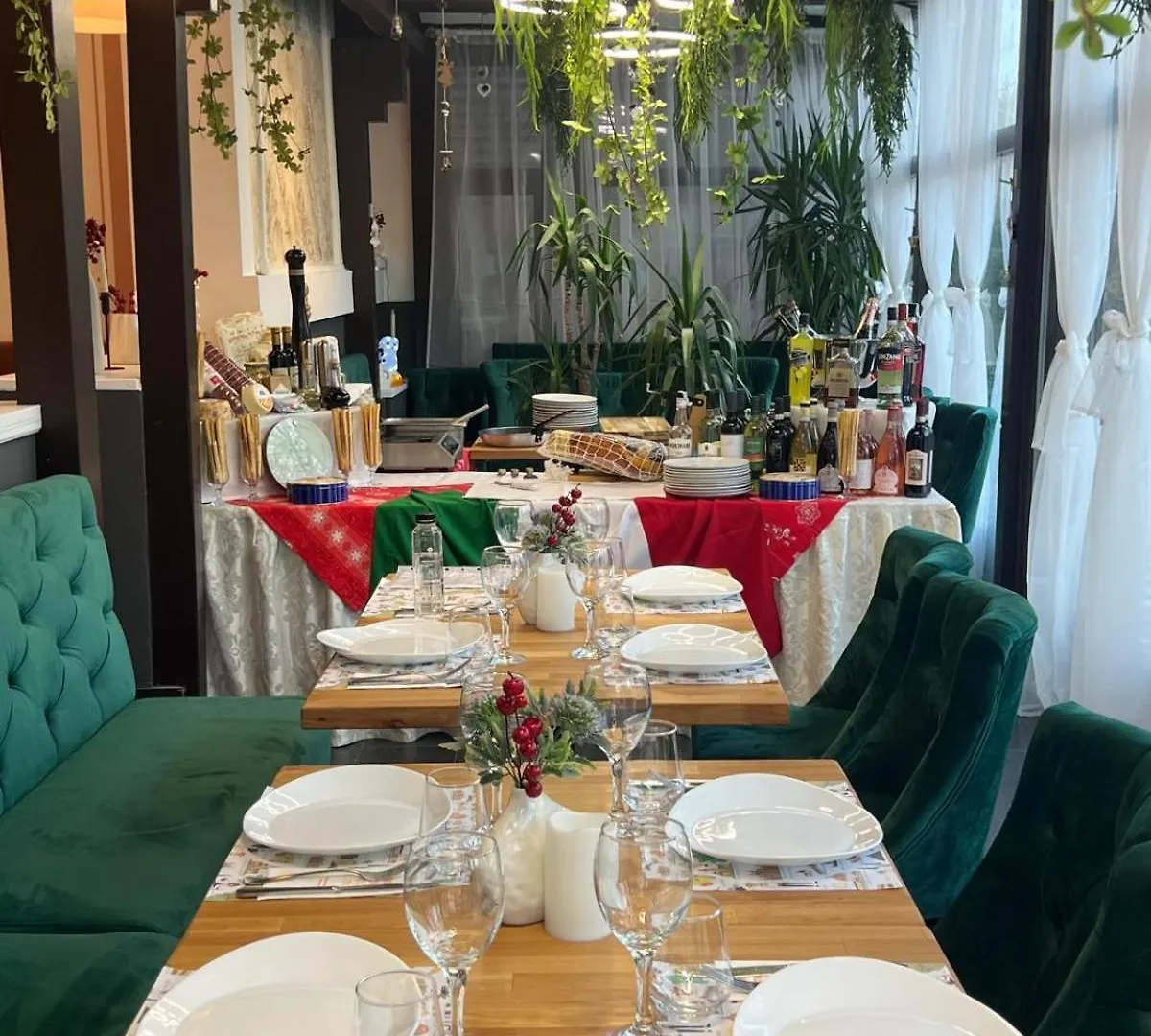Hotel Les Jardins Carol 부쿠레슈티 루마니아