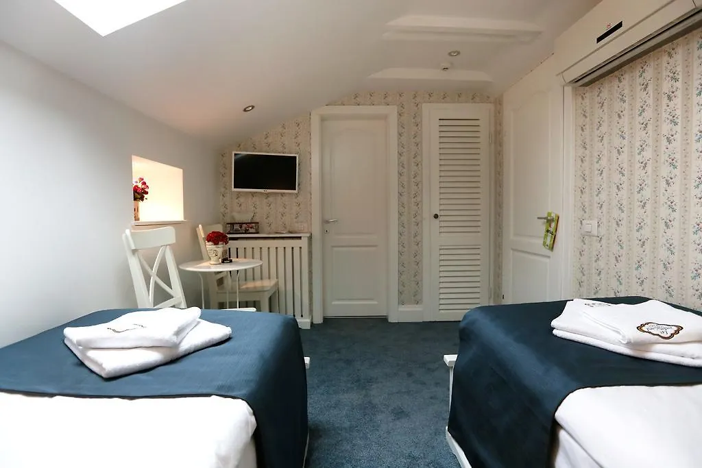 Hotel Les Jardins Carol 부쿠레슈티 루마니아